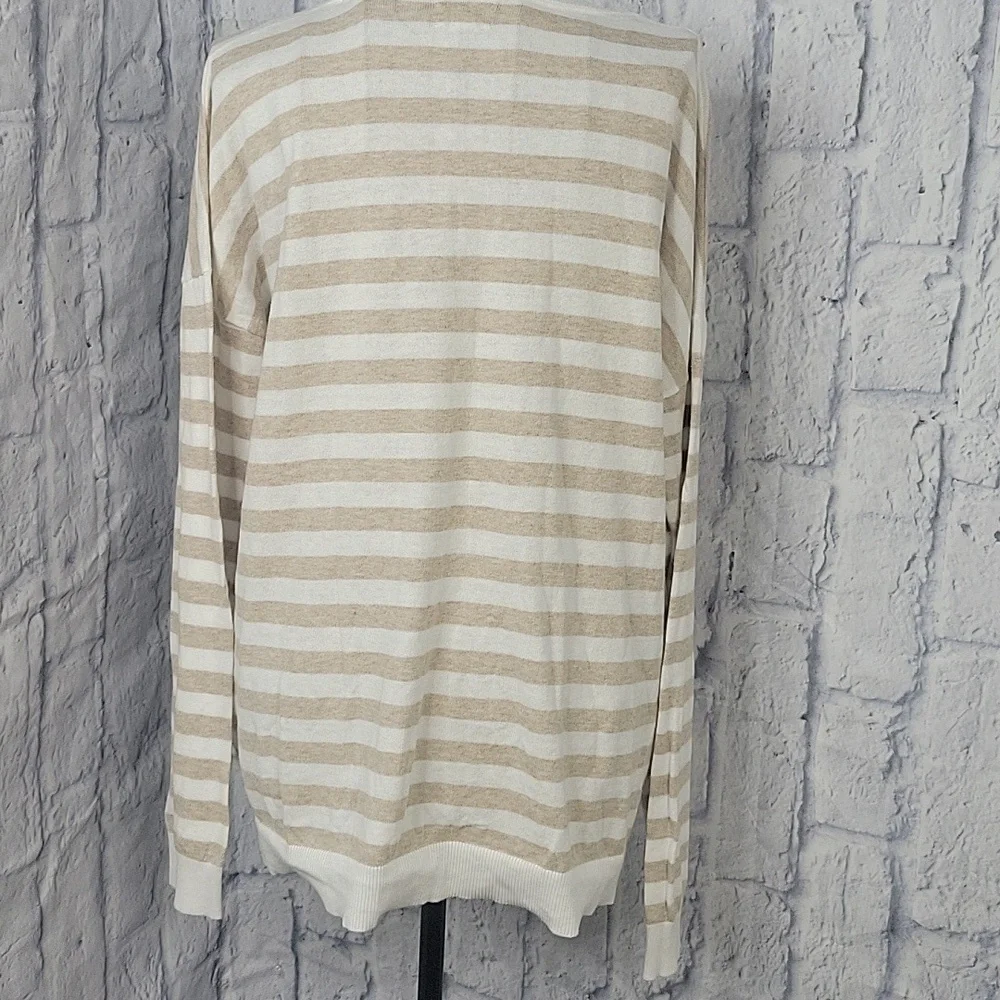 J. Crew Tan and Cream Crew Neck‎ Sweater